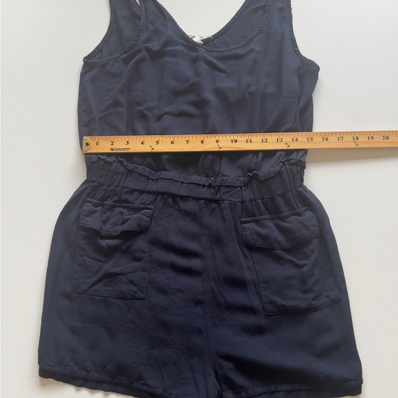 EUC Ci Sono Dark Blue Romper Size Large (E3) - Picture 3 of 5